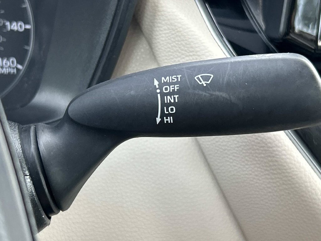 Used 2023 Toyota Corolla LE FWD image 31