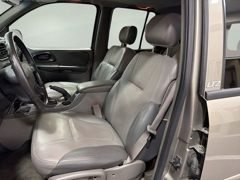 Used 2002 Chevrolet TrailBlazer LTZ image 11
