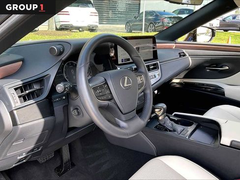 Used 2025 Lexus ES 350 w/ Premium Package image 14