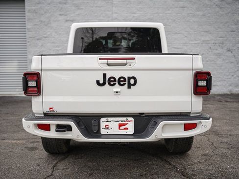 Used 2021 Jeep Gladiator Overland image 14
