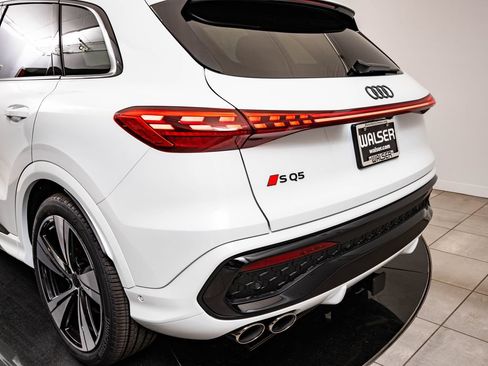 New 2026 Audi SQ5 Premium Plus AWD/4WD image 19