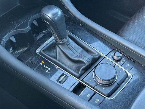 Used 2021 MAZDA MAZDA3 s image 20