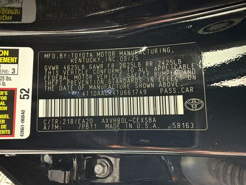 Used 2026 Toyota Camry SE FWD image 25