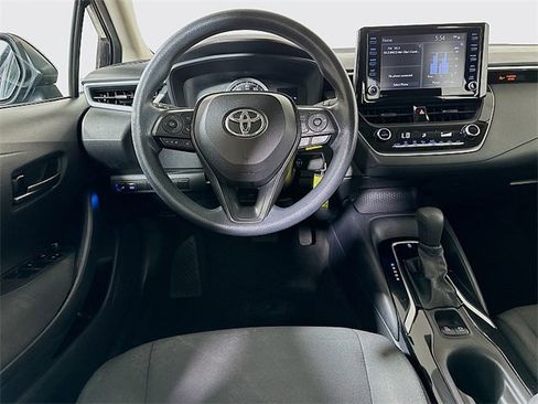 Used 2022 Toyota Corolla LE image 21