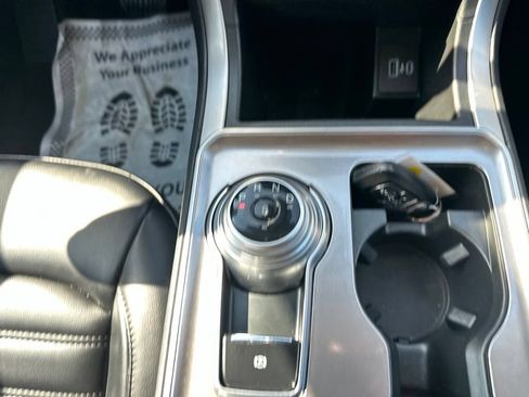 Used 2024 Ford Edge SEL w/ Convenience Package AWD/4WD image 19