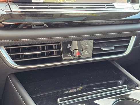 New 2026 Volkswagen Atlas SEL Premium R-Line image 28