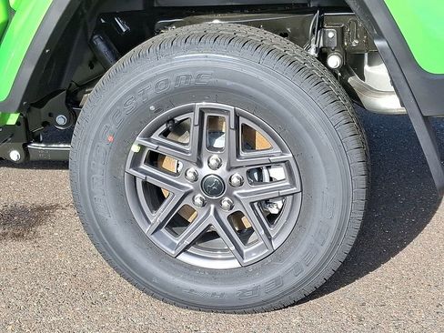 New 2026 Jeep Gladiator Sport image 6