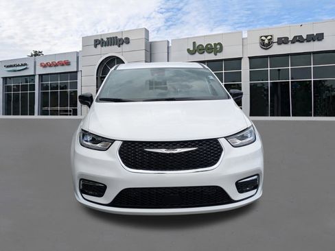New 2026 Chrysler Pacifica Select FWD image 8