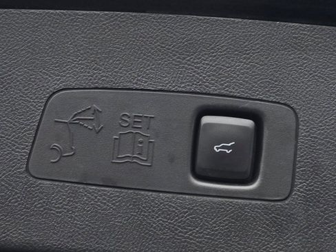 Certified 2022 Lincoln Corsair AWD w/ Equipment Group 101A image 12