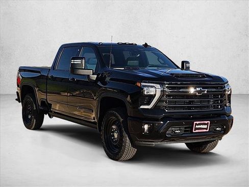 New 2026 Chevrolet Silverado 2500 High Country w/ Midnight Edition AWD/4WD image 7