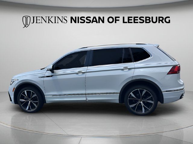 Used 2024 Volkswagen Tiguan SEL R-Line AWD/4WD image 10