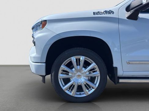 New 2026 Chevrolet Silverado 1500 High Country AWD/4WD image 16