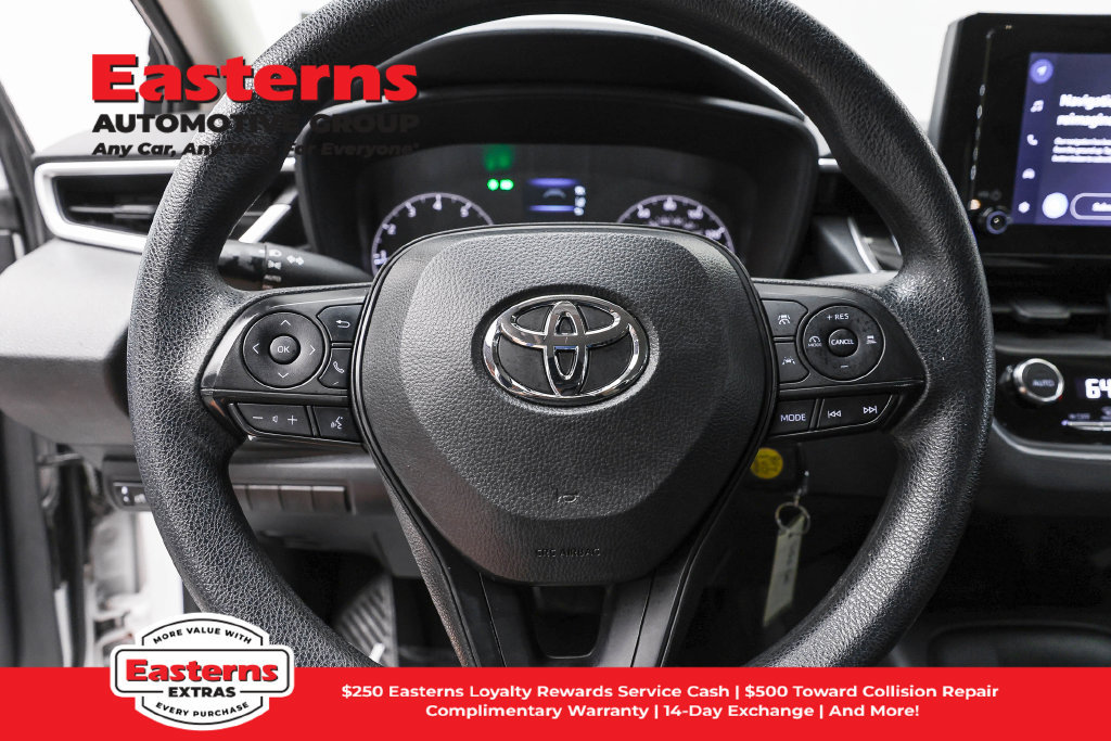 Used 2024 Toyota Corolla LE FWD image 11