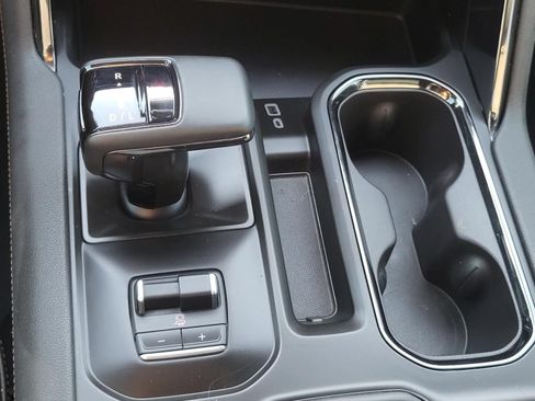 Used 2024 GMC Sierra 1500 AT4 w/ AT4 Premium Package AWD/4WD image 23