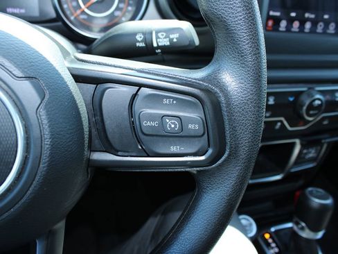 Used 2023 Jeep Gladiator Sport AWD/4WD image 31