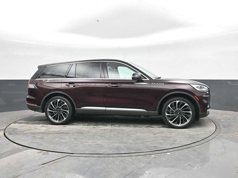 Used 2020 Lincoln Aviator Reserve w/ Equipment Group 202A AWD/4WD image 8