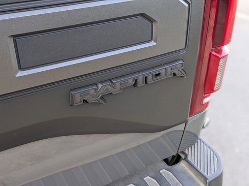 Used 2020 Ford F150 Raptor w/ Equipment Group 802A Luxury AWD/4WD image 36