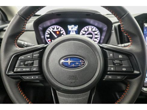 Used 2025 Subaru Crosstrek 2.5i Limited w/ Crosstrek Mirror Package image 19