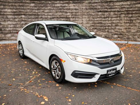 Used 2017 Honda Civic LX image 2