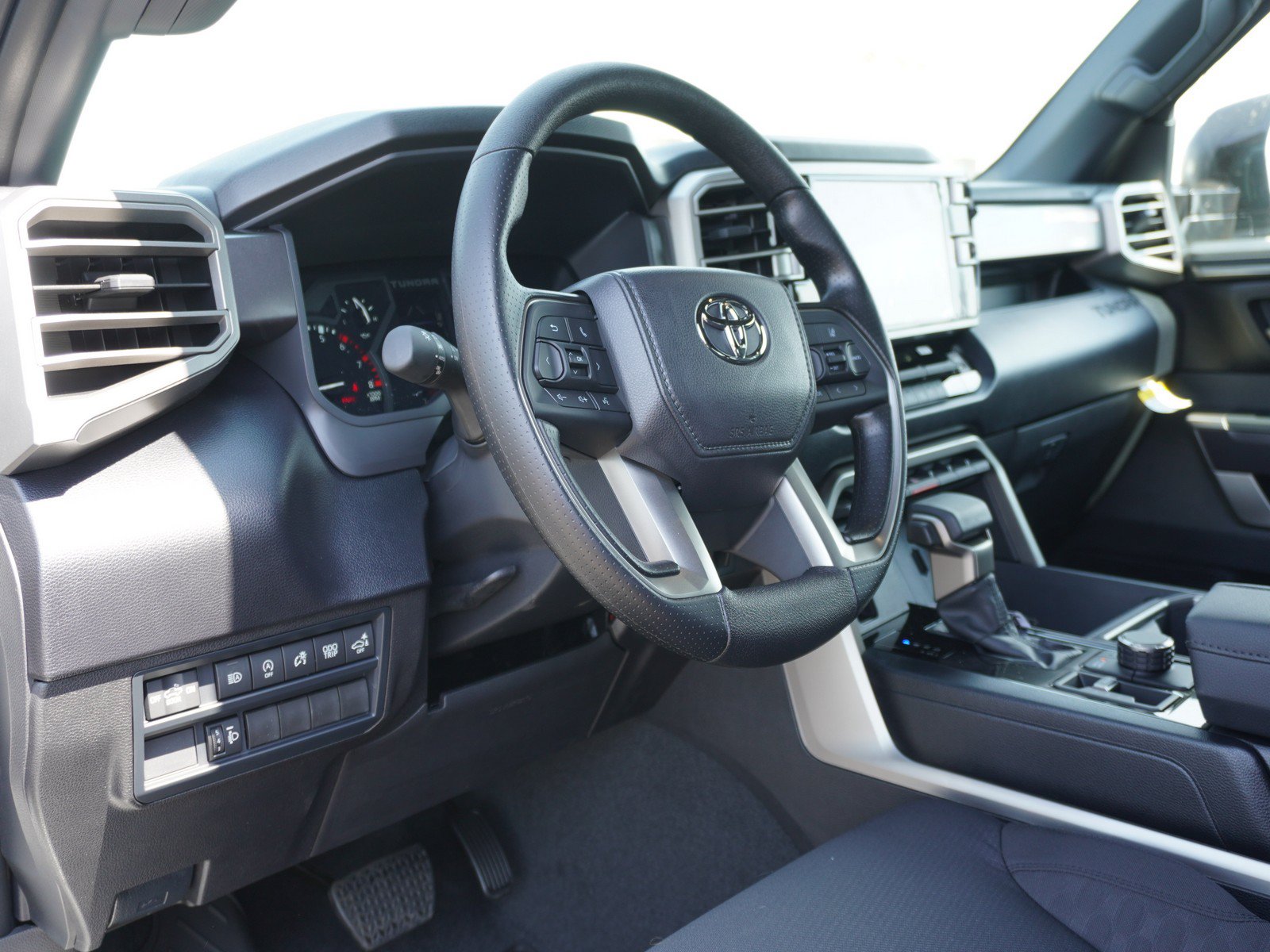 New 2026 Toyota Tundra SR5 w/ SR5 Convenience Package AWD/4WD image 20