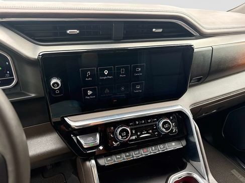 Used 2023 GMC Sierra 1500 Denali w/ Technology Package AWD/4WD image 22