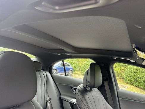 New 2026 Mercedes-Benz E 350 4MATIC Sedan image 17