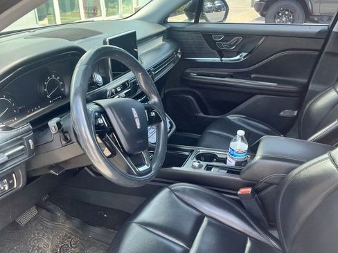 Used 2020 Lincoln Corsair AWD w/ Equipment Group 101A image 9