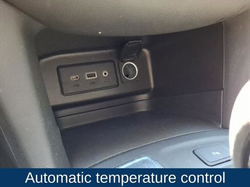 Used 2024 Chevrolet Equinox LT AWD/4WD image 5