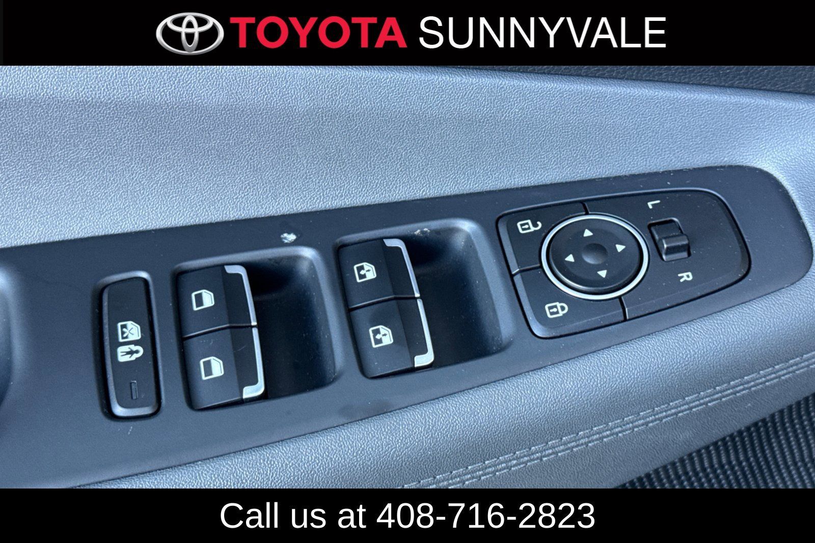 Used 2023 Hyundai Santa Fe SEL AWD/4WD image 17