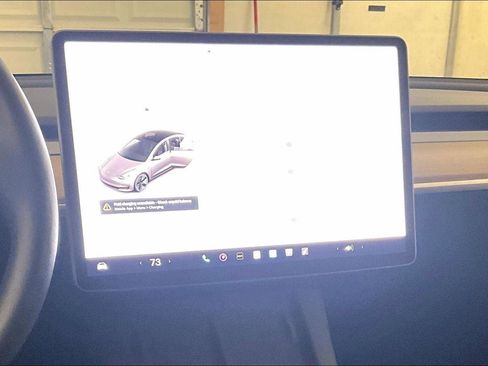 Used 2023 Tesla Model 3 Standard Range image 6