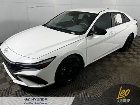 Used 2026 Hyundai Elantra Sport FWD image 2