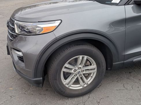 Used 2022 Ford Explorer XLT w/ Equipment Group 202A image 9