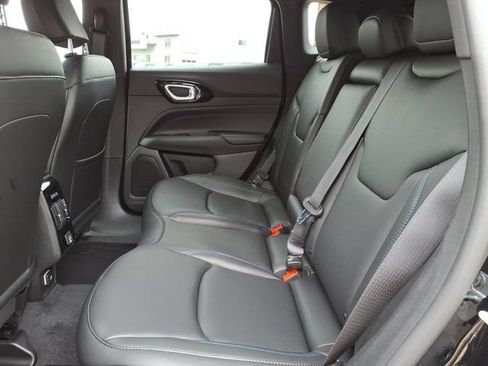 New 2026 Jeep Compass Limited AWD/4WD image 9