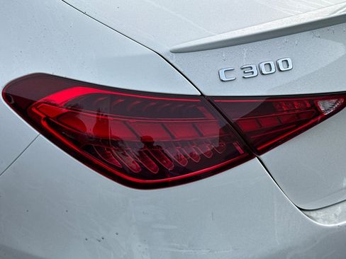 Used 2023 Mercedes-Benz C 300 Sedan image 10