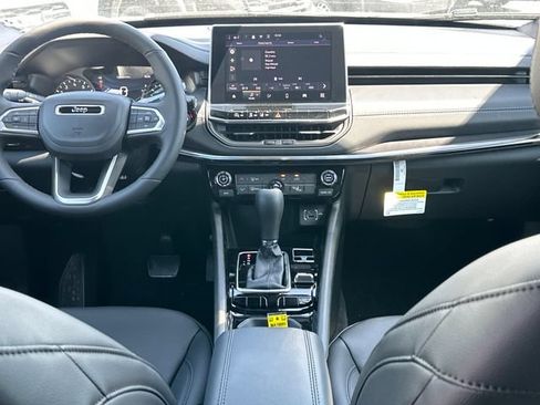 New 2026 Jeep Compass Latitude AWD/4WD image 15
