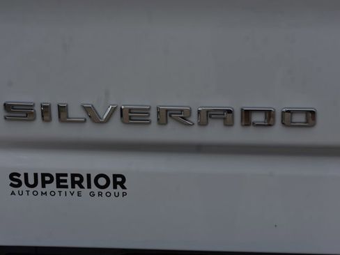 Used 2024 Chevrolet Silverado 1500 LT Trail Boss w/ Convenience Package II AWD/4WD image 7