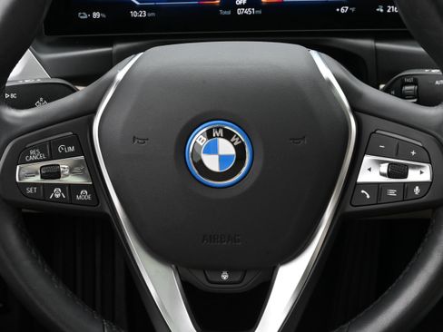 Used 2023 BMW i4 eDrive40 RWD image 28