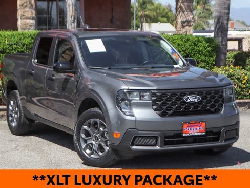 Used 2025 Ford Maverick XLT w/ XLT Luxury Package FWD image 2