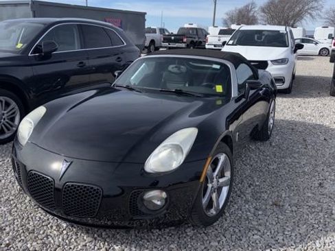 Used 2008 Pontiac Solstice GXP w/ Premium Package image 1