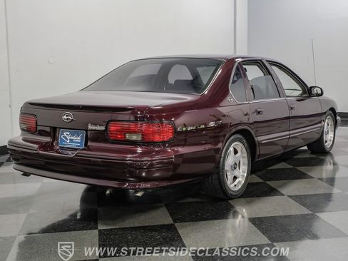 Used 1996 Chevrolet Impala SS RWD image 25