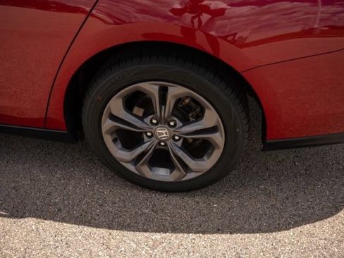 Used 2024 Honda Accord EX image 11