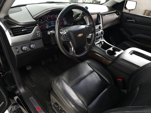 Used 2018 Chevrolet Tahoe LT w/ Luxury Package AWD/4WD image 18