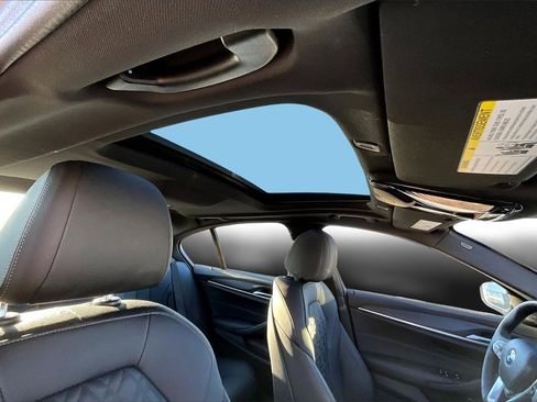 Used 2023 BMW 530i xDrive w/ Premium Package image 26