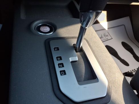 Used 2021 Nissan Frontier SV w/ Midnight Edition Floor Mats AWD/4WD image 21