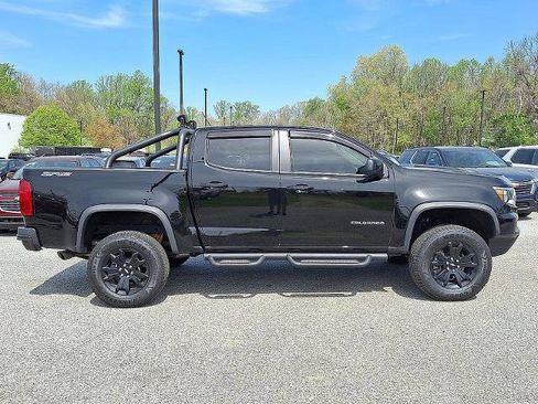 Certified 2022 Chevrolet Colorado ZR2 w/ ZR2 Midnight Special Edition image 9