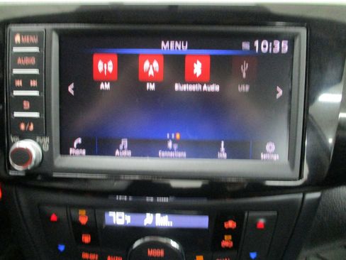 Used 2019 Nissan Sentra SV image 16