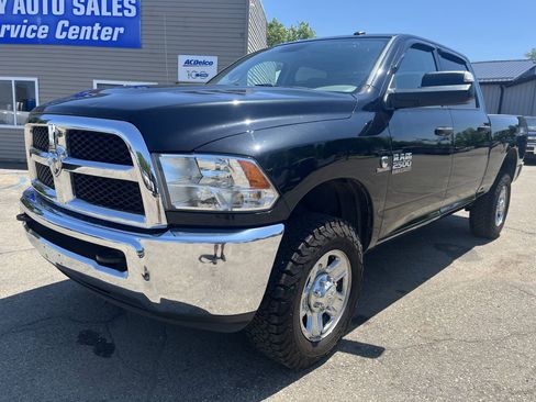 Used 2018 RAM 2500 Tradesman w/ Chrome Appearance Group AWD/4WD image 2