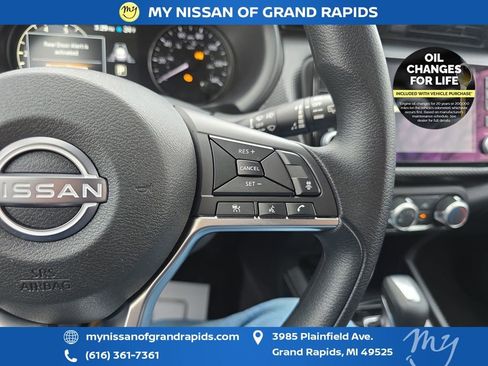 Used 2024 Nissan Kicks SV image 18