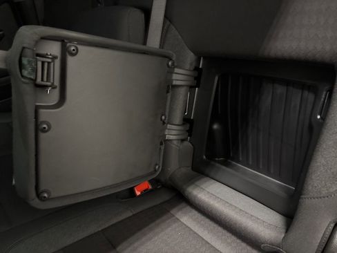 Used 2024 Chevrolet Silverado 1500 RST image 35