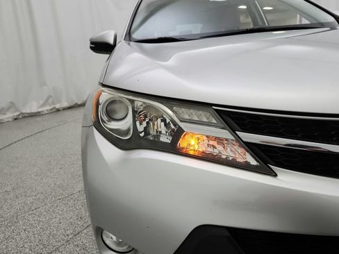 Used 2013 Toyota RAV4 Limited AWD/4WD image 38